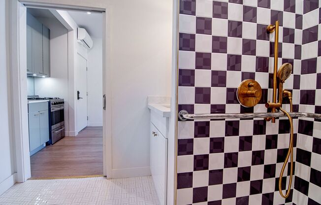 Studio, 1 bath, 223 sqft, $2,180, Unit 301