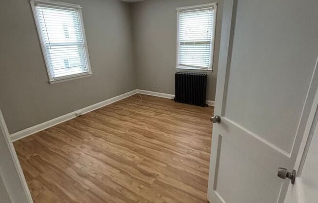 1304 RICE AVE