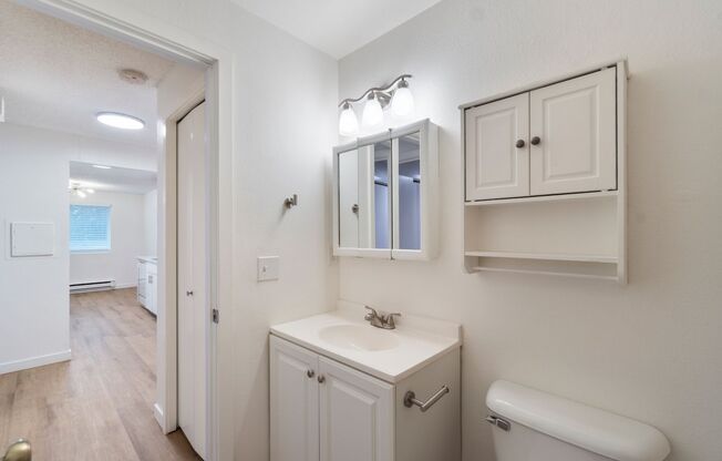 1 bed, 1 bath, 660 sqft, $1,625, Unit 204