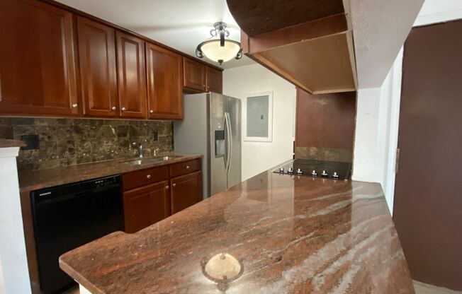 Updated 3 Bed, 2 Bath Condo in Robinwood!