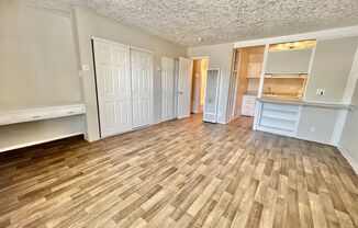 Studio, 1 bath, 400 sqft, $695, Unit Unit 72