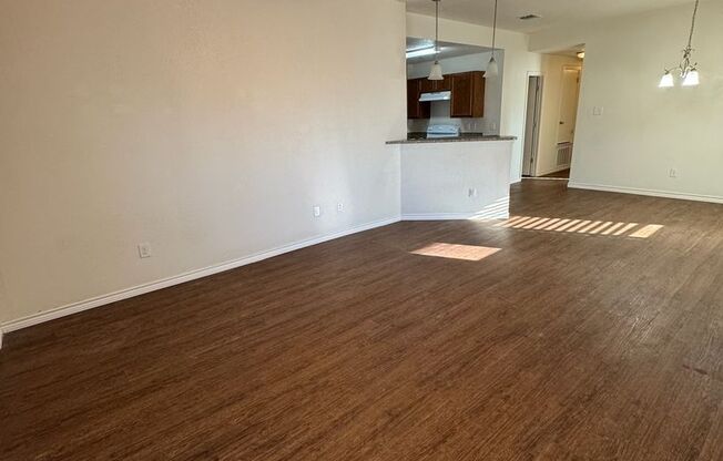 3 beds, 2 baths, 1,242 sqft, $1,350, Unit B