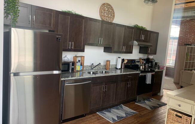 Studio, 1 bath, 1,068 sqft, $2,108, Unit 401