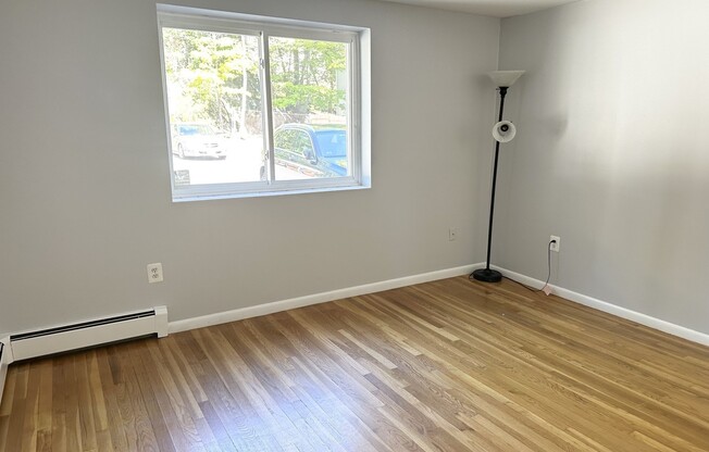 2 beds, 2 baths, 938 sqft, $2,700, Unit 7
