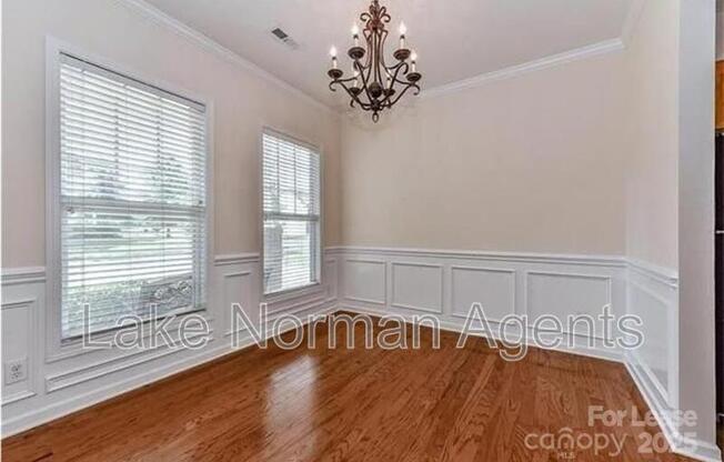3111 Gloxinia Rd