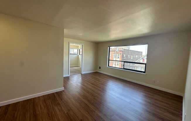 1 bed, 1 bath, 456 sqft, $1,695, Unit 402