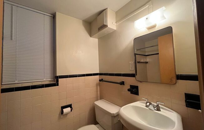 Studio, 1 bath, 325 sqft, $840