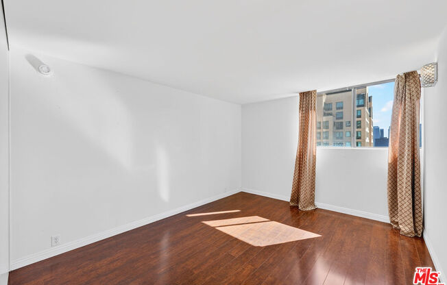 2 beds, 2 baths, 1,352 sqft, $4,895, Unit 1514