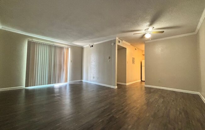 1 bed, 1 bath, 700 sqft, $1,250, Unit 2103