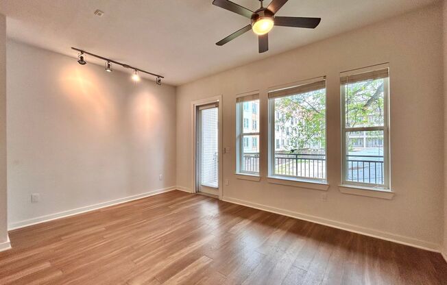 1900 Barton Springs Rd