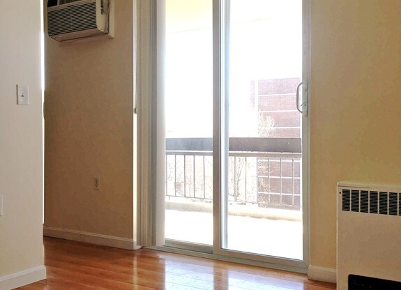 1 bed, 1 bath, 550 sqft, $2,950, Unit 311