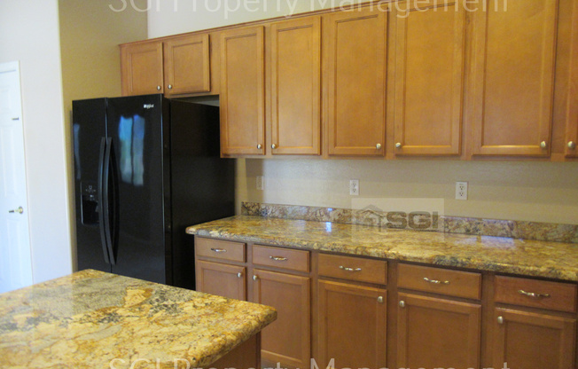 6414 S 72 LN