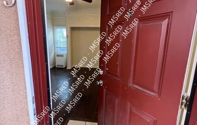 715 E 5th Street