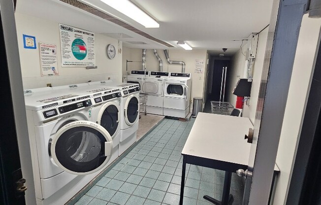 247 E 62 ST