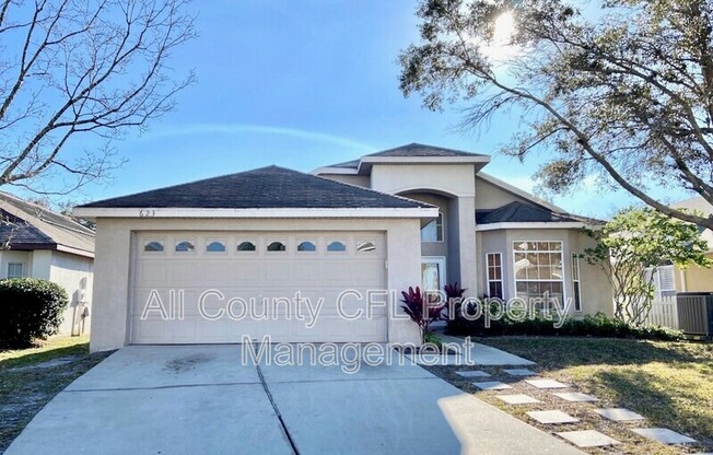 623 HARDWOOD CIR