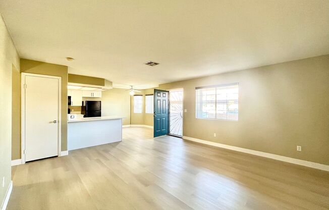 Immaculate 2 beds with 2 baths Condo