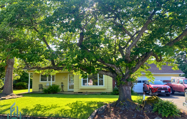 Spacious 3-Bedroom Home with Huge Shop, RV Parking, and Garden Oasis – North Albany