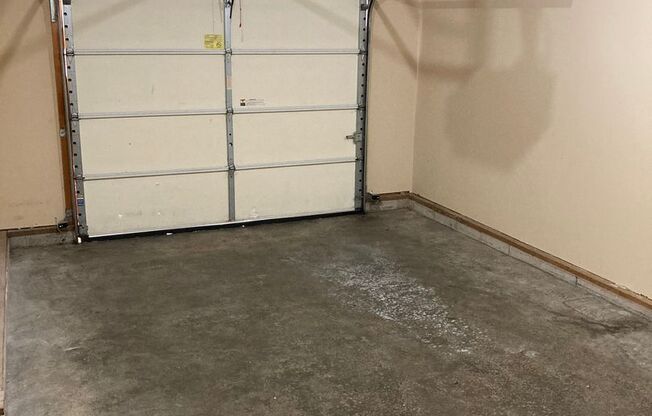 4 beds, 2 baths, 1,635 sqft, $1,500, Unit 3969 South Cramer Circle