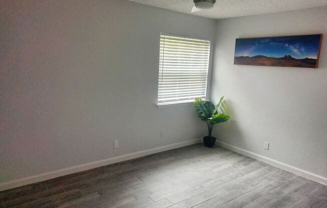 2 beds, 1.5 baths, 925 sqft, $970, Unit 1815