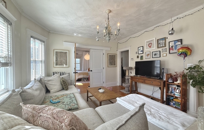 263 POWDER HOUSE BLVD