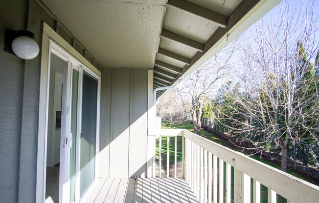 2 beds, 1 bath, 940 sqft, $1,395, Unit 210