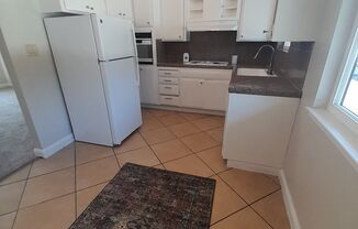 1 bed, 1 bath, $1,400, Unit 30