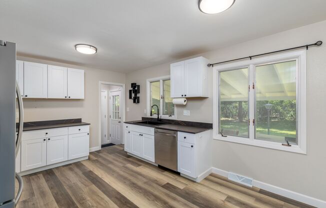 5 bedroom 2 bath rental