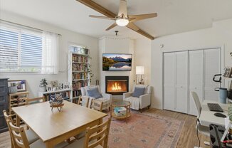 1631 BELLE PLAINE