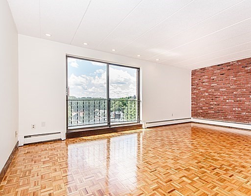 31 Harris St
