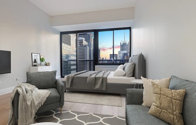 251 W 48 ST