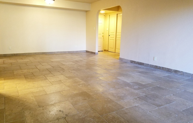 2 beds, 2 baths, $1,995, Unit # 120