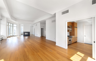 3 beds, 3.5 baths, $17,500, Unit PHA