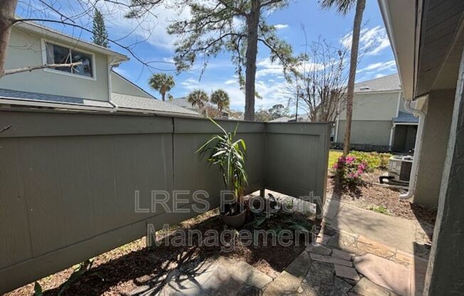 4444 RING NCK RD