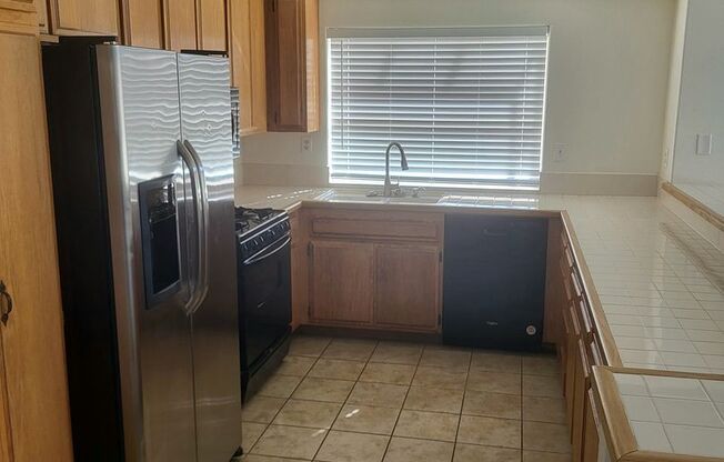 3 beds, 2 baths, $2,850