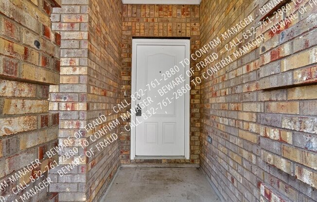 2816 BLUE HERON DR