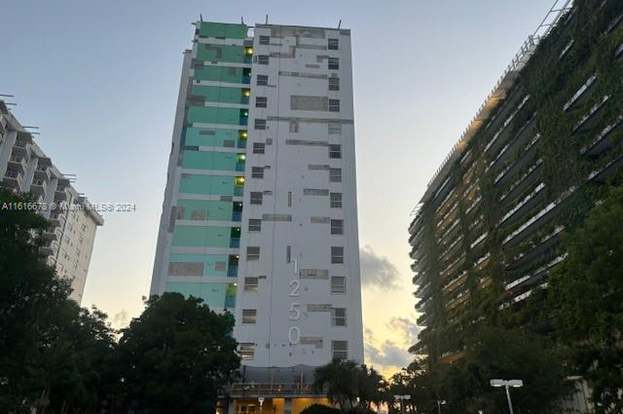 1250 W Ave