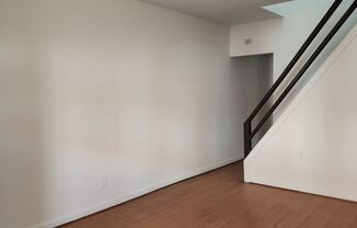 2 beds, 1 bath, $1,250