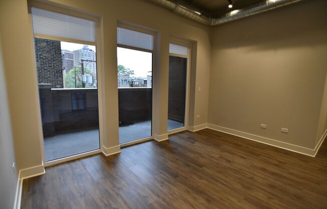 2 beds, 2 baths, 976 sqft, $4,175, Unit 3833-317