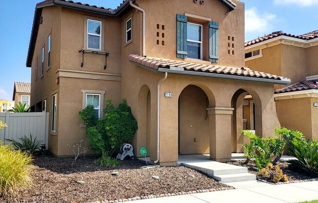 Otay Ranch 3 bedroom 2.5 bath 1917 sqft 2 car garage, beautiful!