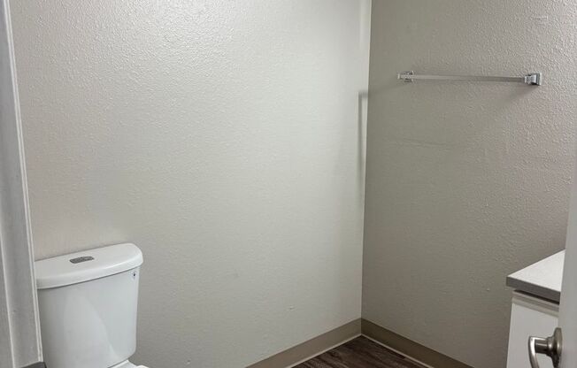 1 bed, 1 bath, 715 sqft, $1,695, Unit 217