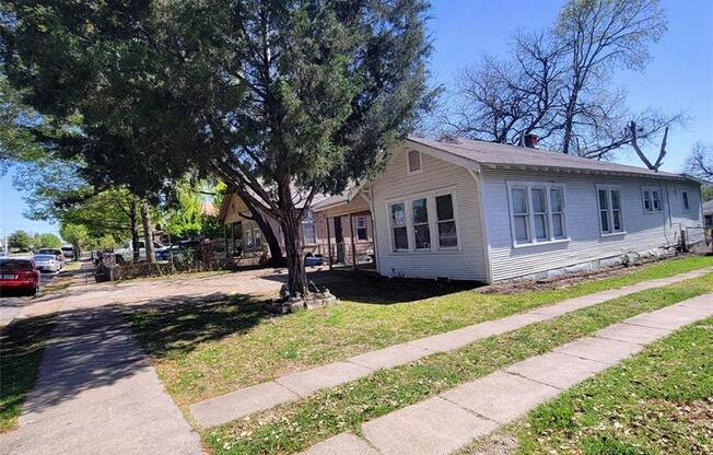 623 MT AUBURN AVE