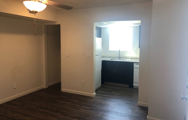 1 bed, 1 bath, 650 sqft, $1,195, Unit 225