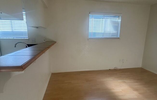 Studio, 1 bath, 400 sqft, $1,125, Unit WWK-404