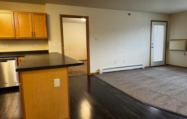 2 beds, 2 baths, 894 sqft, $1,245, Unit 621-308