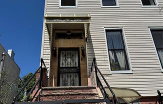 39 CORNELIA ST