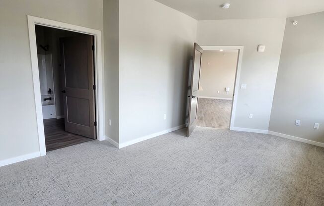 2 beds, 2 baths, 1,028 sqft, $1,600, Unit 311