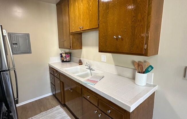 1 bed, 1 bath, $2,095, Unit #10