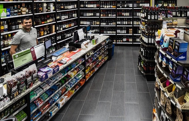 Park View Grocer  at Park View Apartments, Chicago, IL