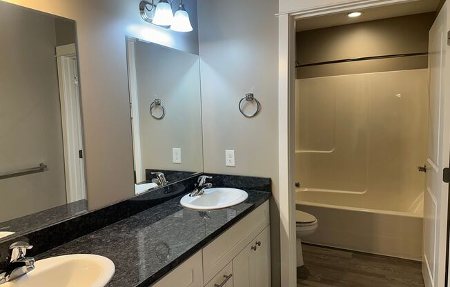 4 beds, 2 baths, $2,600, Unit 109-308