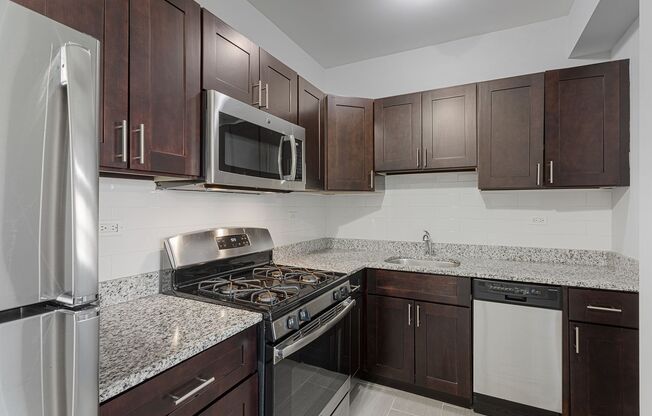 Studio, 1 bath, 375 sqft, $1,470, Unit 507